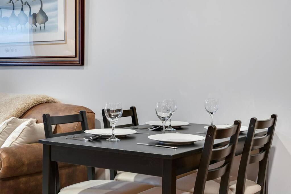 Hickory Suite - Main Street Lodge In Берлин Екстериор снимка